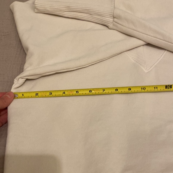 AGOLDE Klara V- neck Sweatshirt. Size M 100% cotton . - Picture 7 of 14